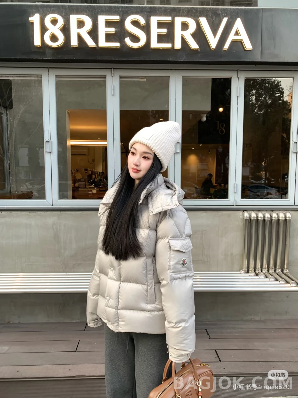 몽클레어 몽클레어 매트 패딩 상세 이미지