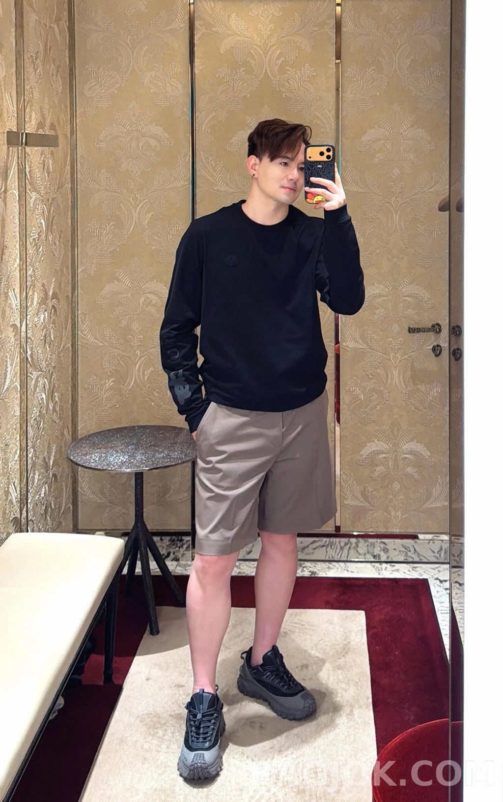 몽클레어 몽클레어 소매로고 맨투맨 상세 이미지