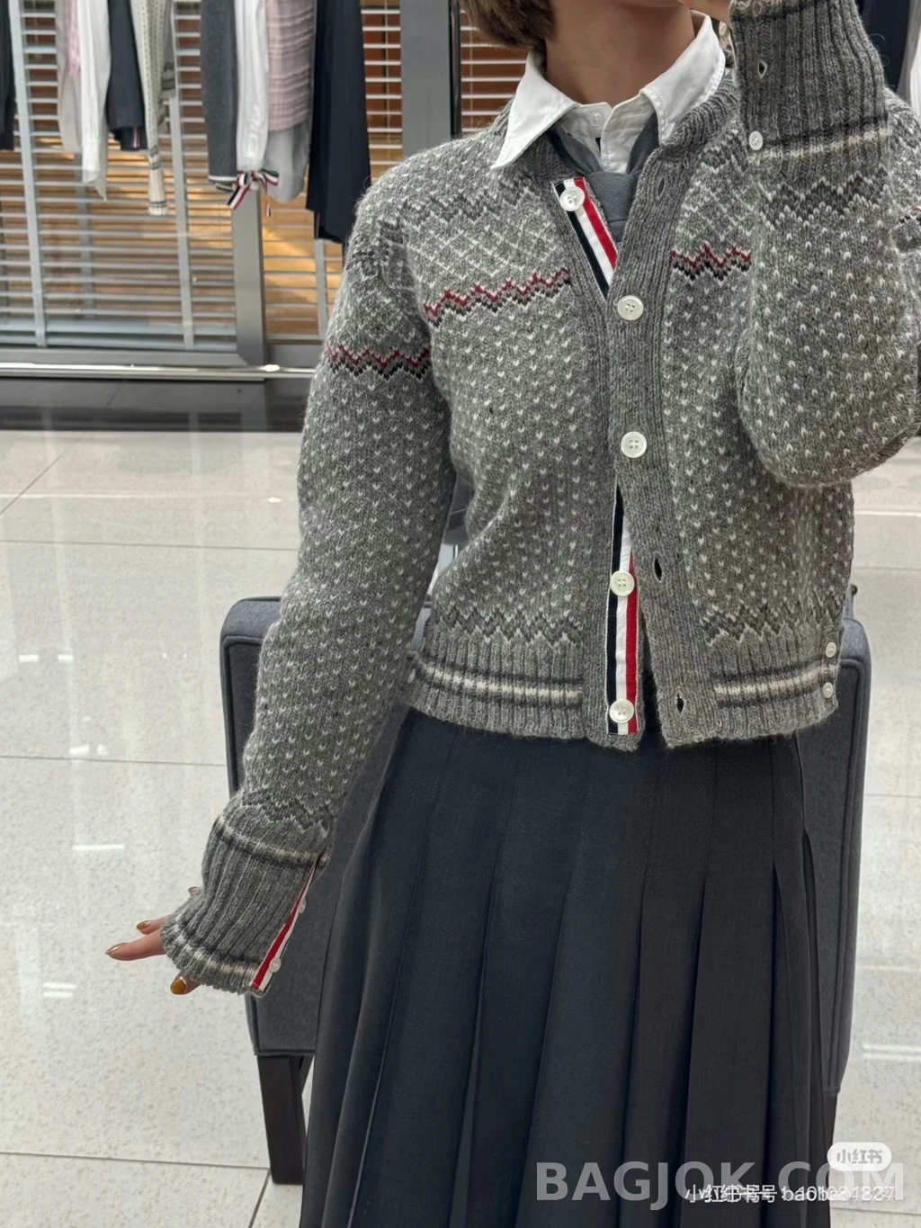 톰브라운 톰브라운 노르딕 가디건 상세 이미지