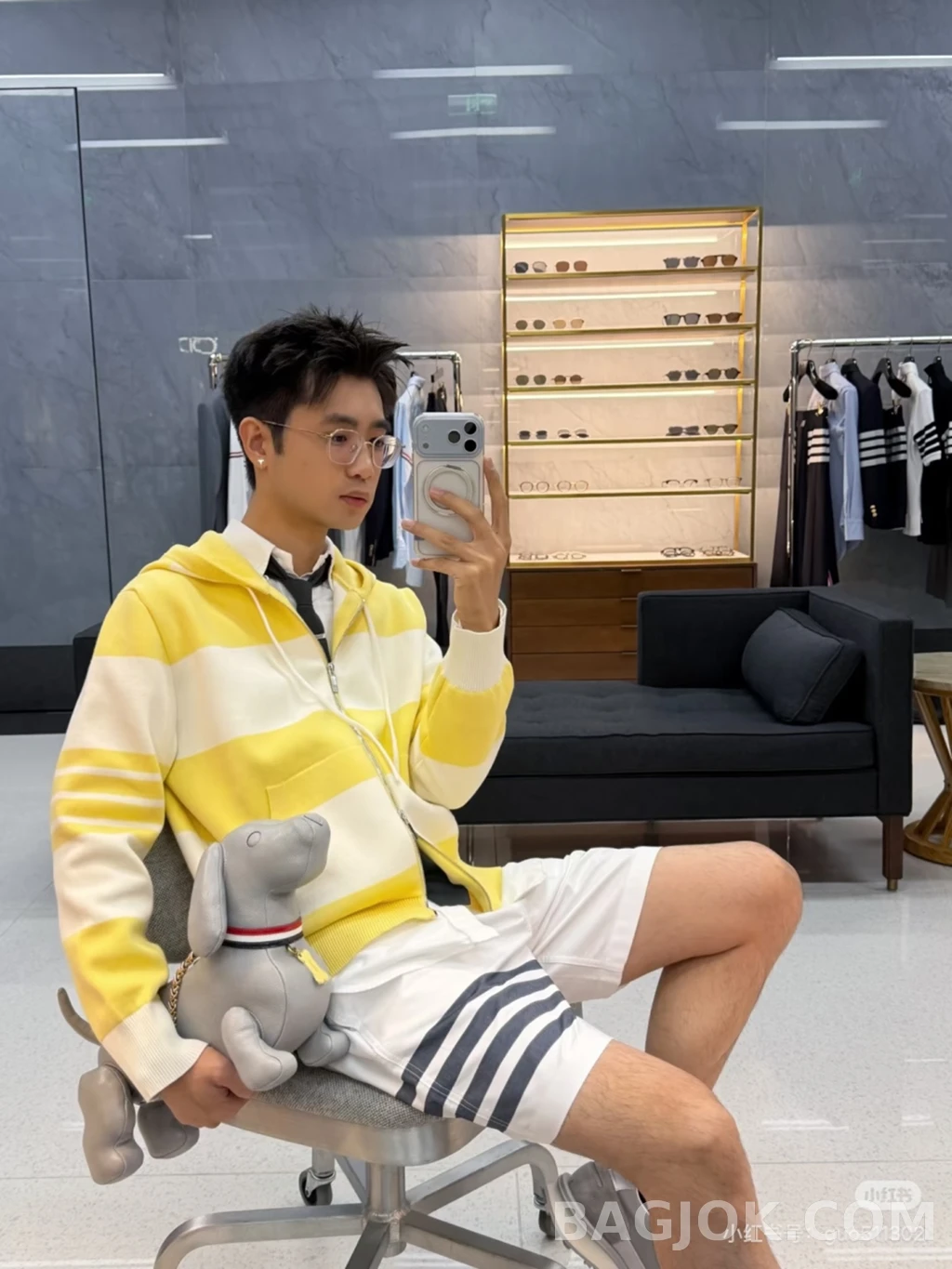 null 톰브라운 강아지 후드니트 상세 이미지