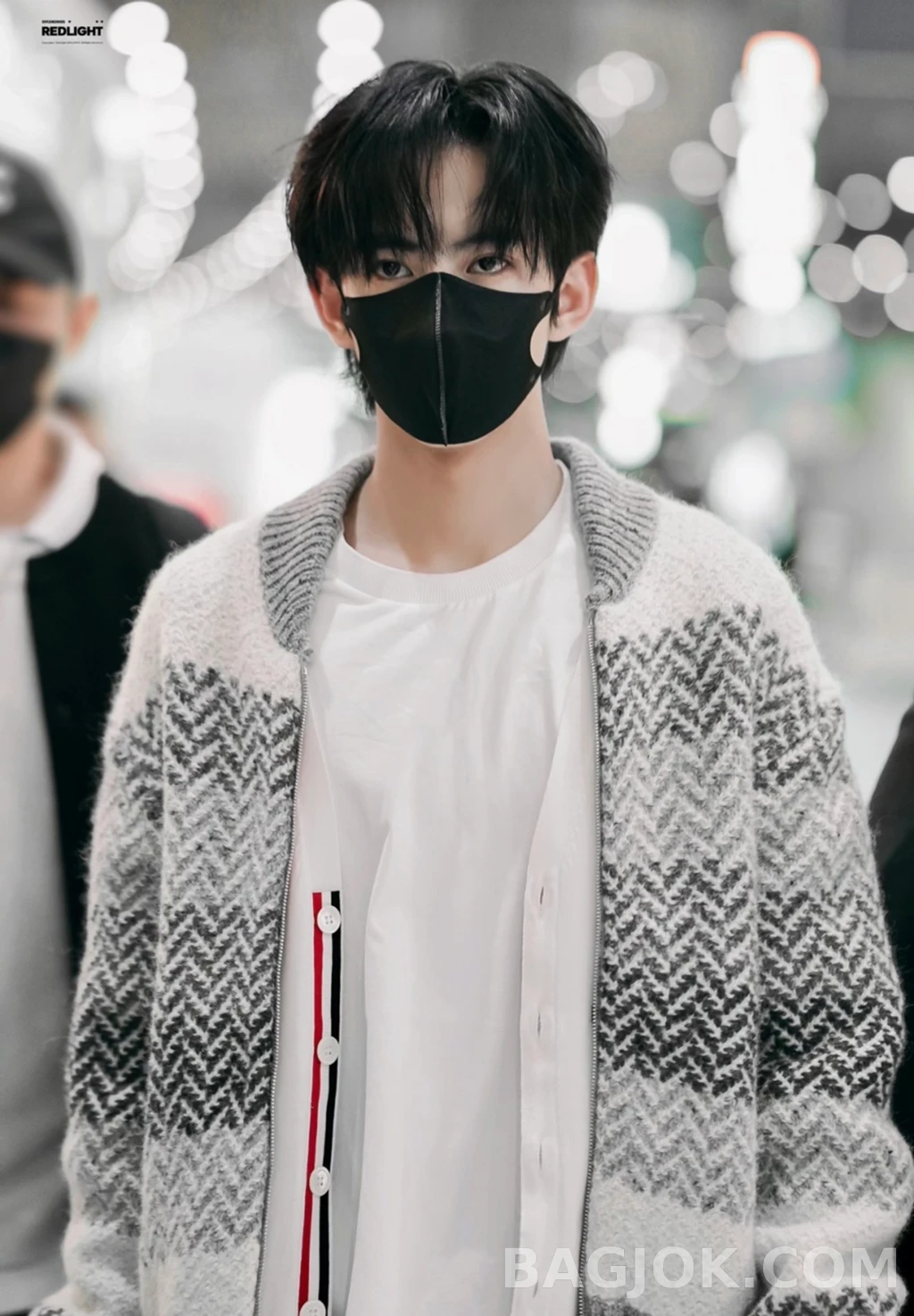 톰브라운 톰브라운 니트 봄버 상세 이미지