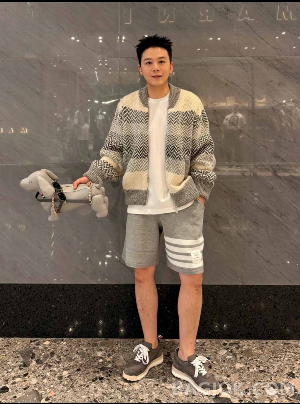톰브라운 톰브라운 니트 봄버 상세 이미지