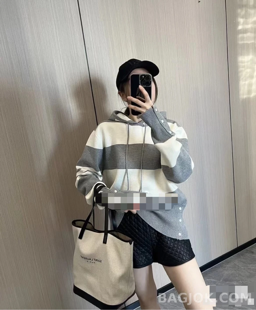 톰브라운 톰브라운 스트라이프 후드니트 상세 이미지