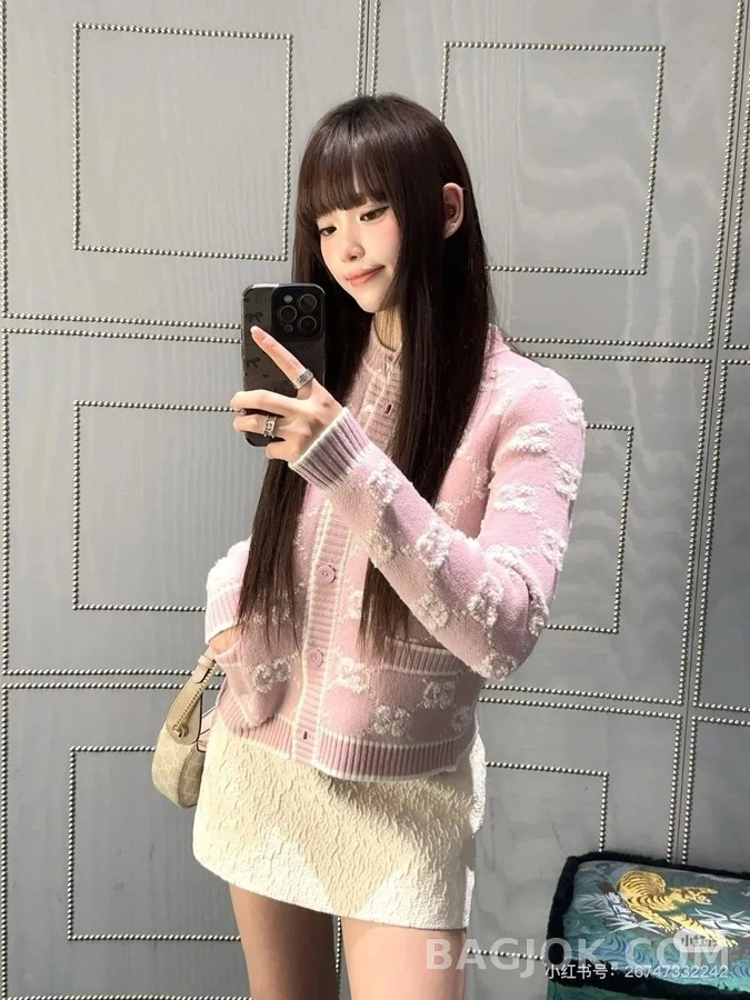 구찌 구찌 모노그램 자카드 가디건 상세 이미지