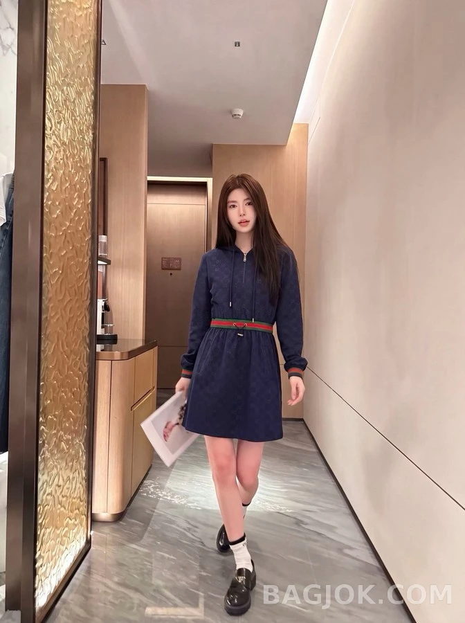 구찌 구찌 웹 스트라이프 후드 원피스 상세 이미지