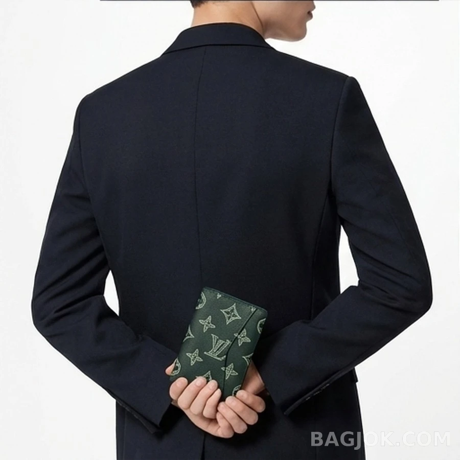 루이비통 루이비통 모노그램 섀도우 포켓 머니클립 상세 이미지