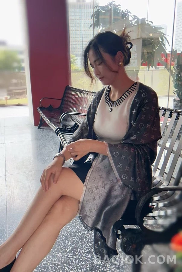 루이비통 루이비통 모노그램 머플러 상세 이미지