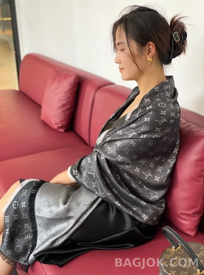 루이비통 루이비통 모노그램 머플러 상세 이미지