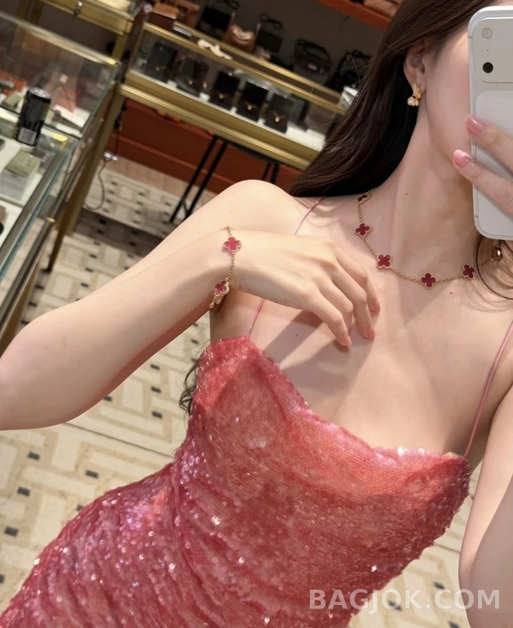 반클리프 아펠 반 클리프 아펠 클래식 사엽초 목걸이 상세 이미지