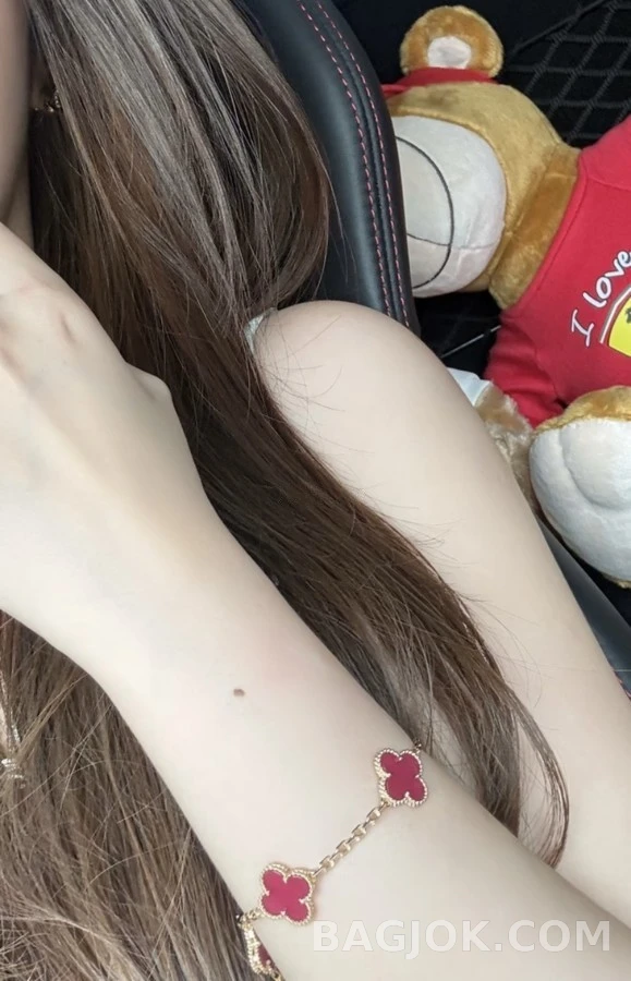 반클리프 아펠 반 클리프 아펠 클래식 사엽초 목걸이 상세 이미지