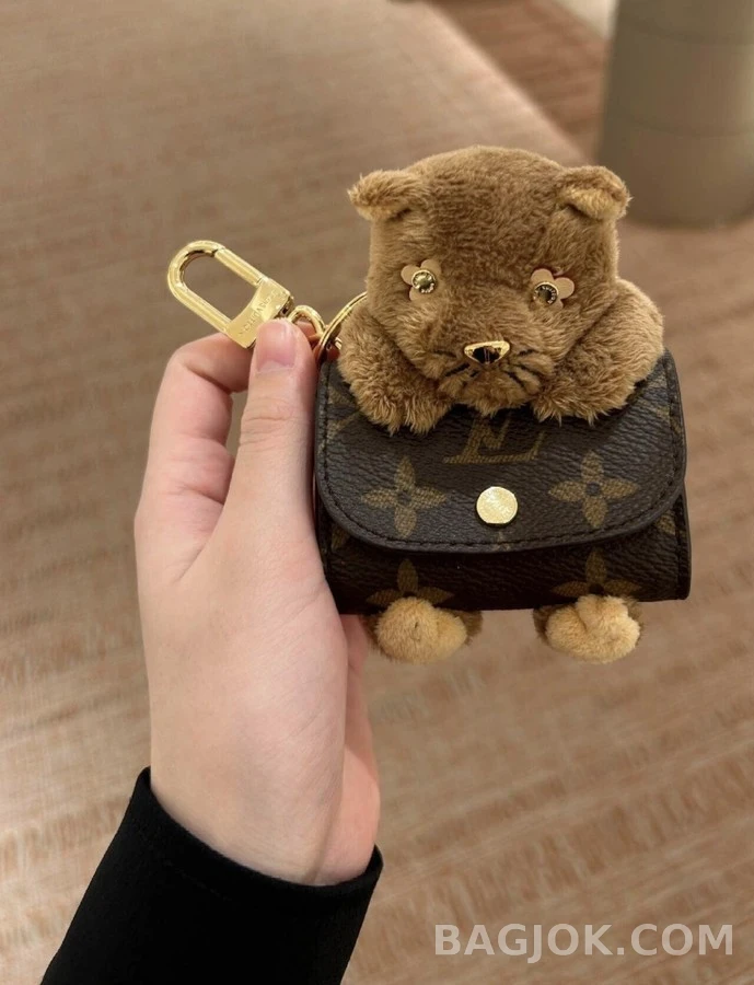 루이비통 루이비통 모노그램 캔버스 베어 키링 상세 이미지