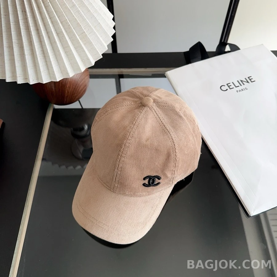 샤넬 샤넬 코듀로이 더블 C 로고 볼캡 상세 이미지