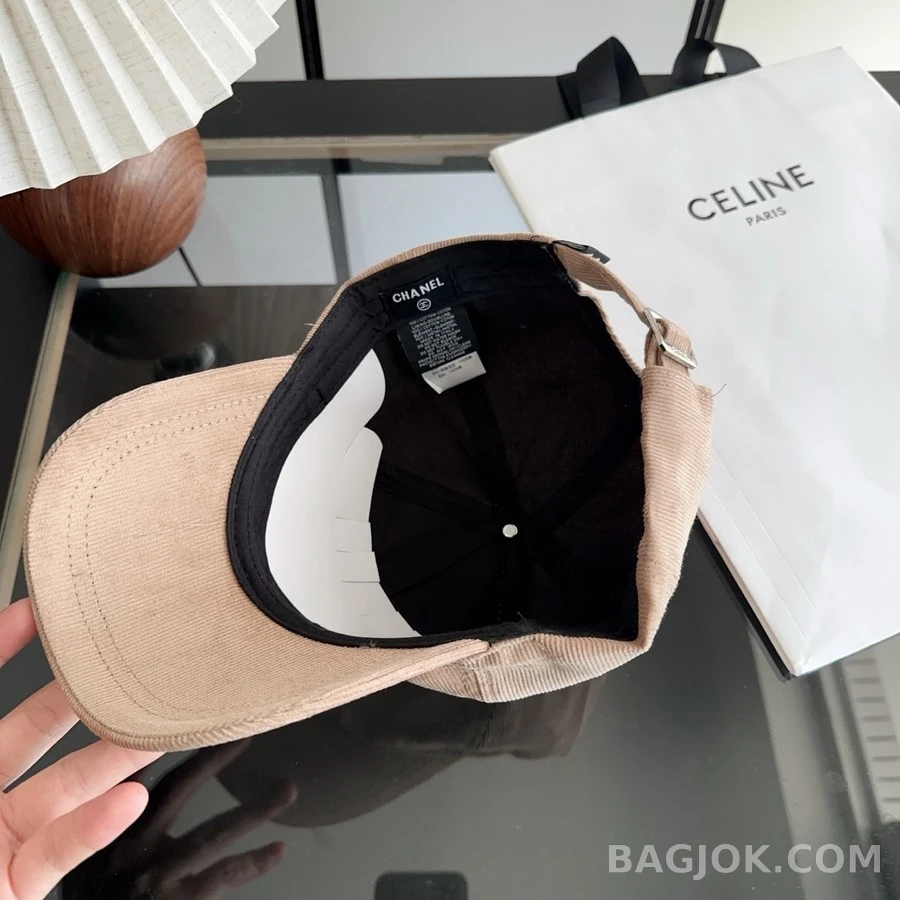 샤넬 샤넬 코듀로이 더블 C 로고 볼캡 상세 이미지