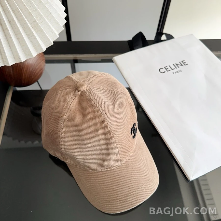 샤넬 샤넬 코듀로이 더블 C 로고 볼캡 상세 이미지