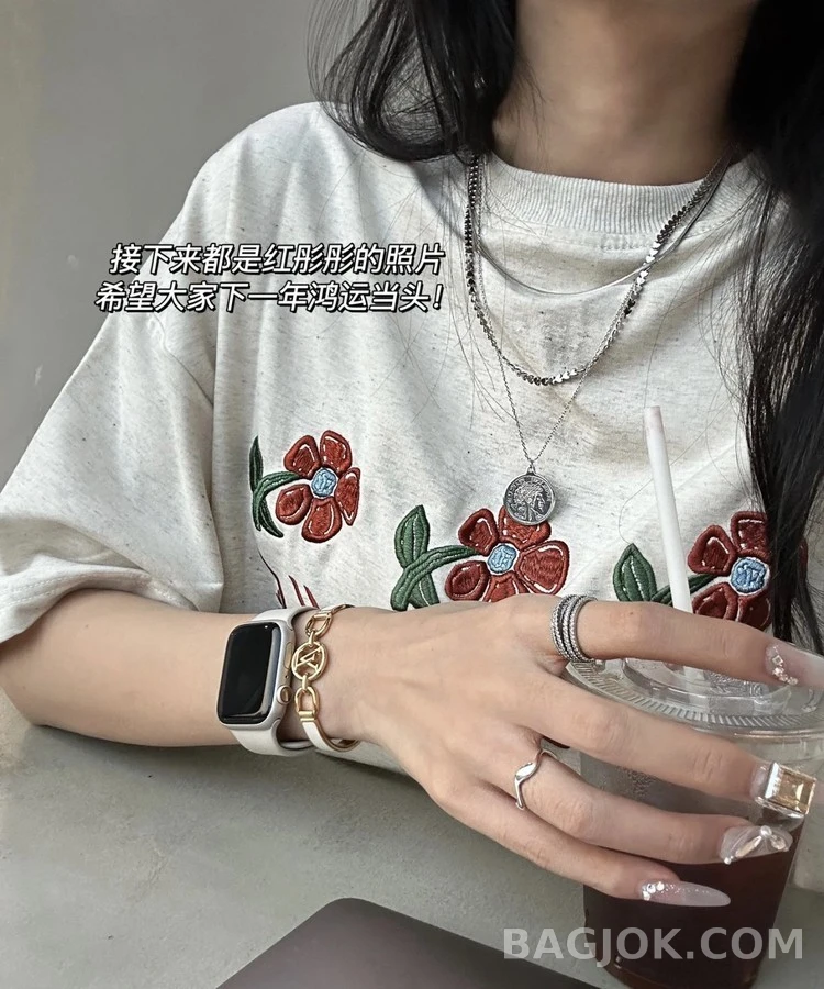 루이비통 루이비통 모노그램 에나멜 팔찌 상세 이미지