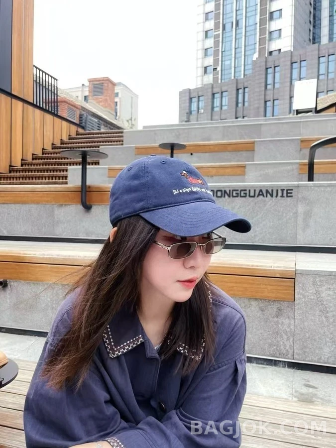 프라다 프라다 프레임 선글라스 상세 이미지
