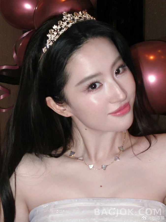 불가리 불가리 백모개 부채 목걸이 상세 이미지