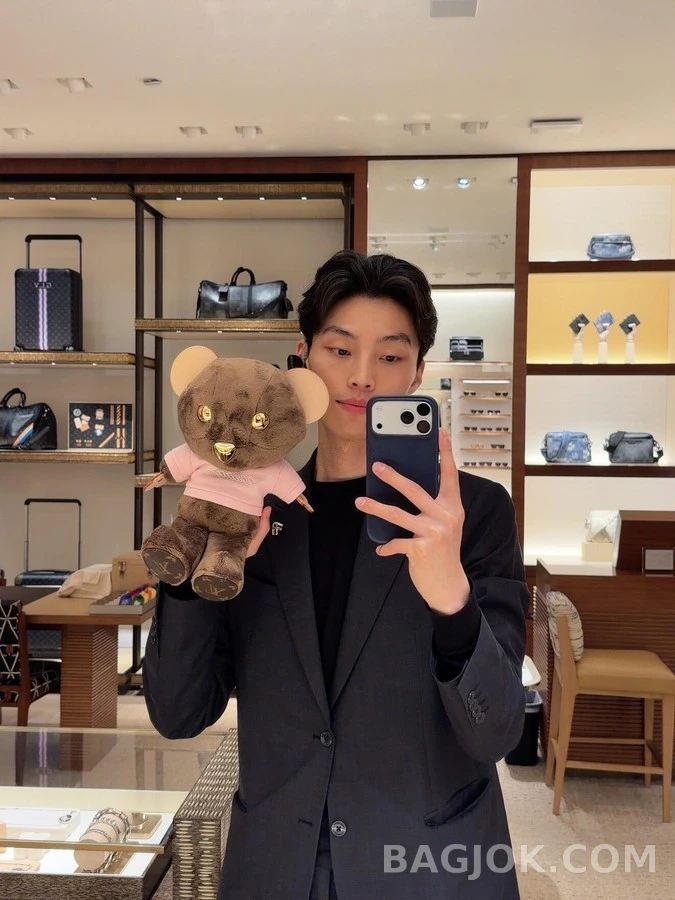루이비통 루이비통 Doudou Louis 베어 인형 상세 이미지