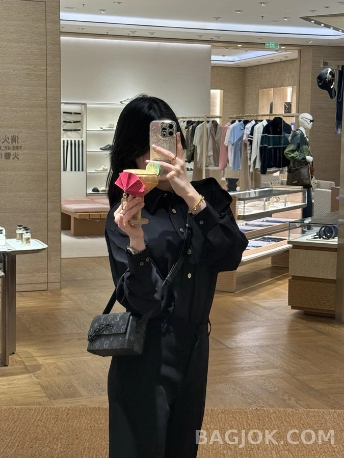 루이비통 루이비통 선셋 칵테일 파우치 상세 이미지