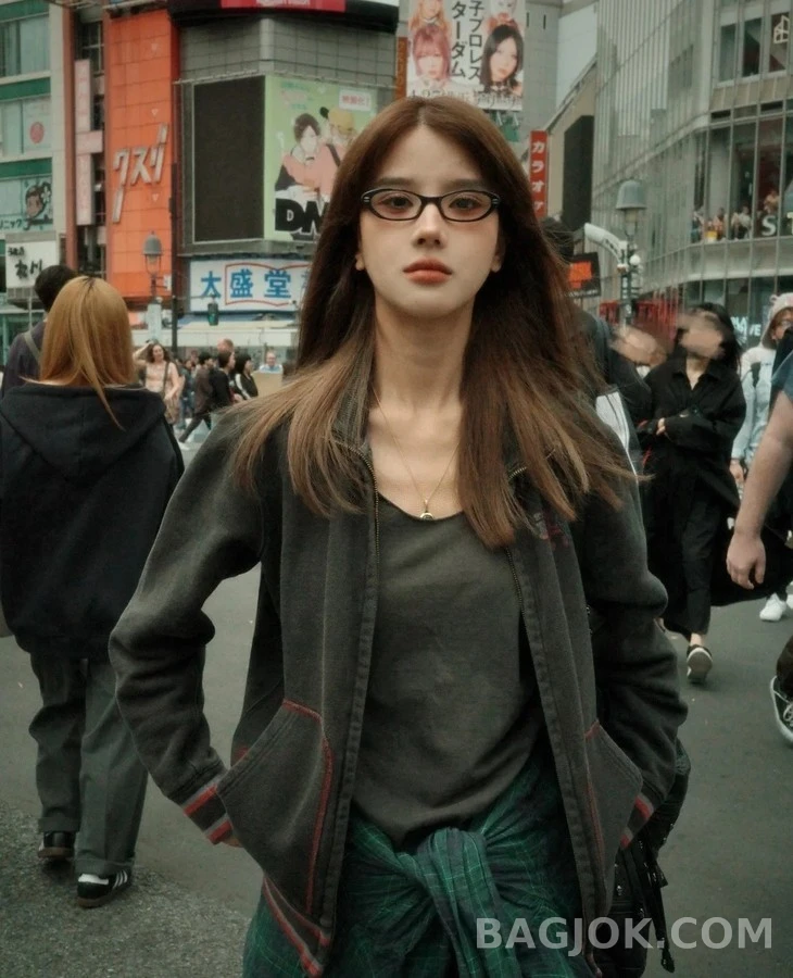 샤넬 샤넬 로고 캣아이 안경테 상세 이미지