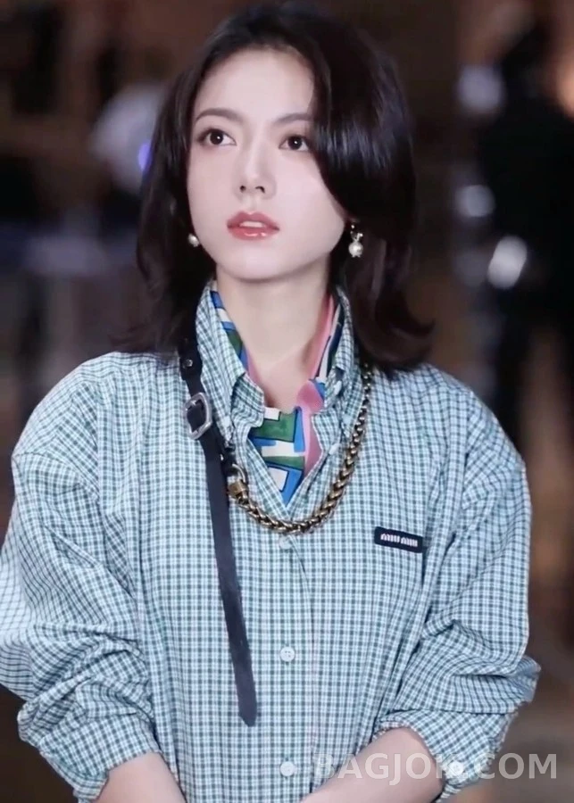 미우미우 미우미우 M 로고 애플 진주 귀걸이 상세 이미지