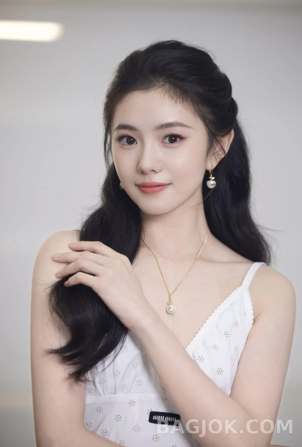미우미우 미우미우 M 로고 애플 진주 귀걸이 상세 이미지