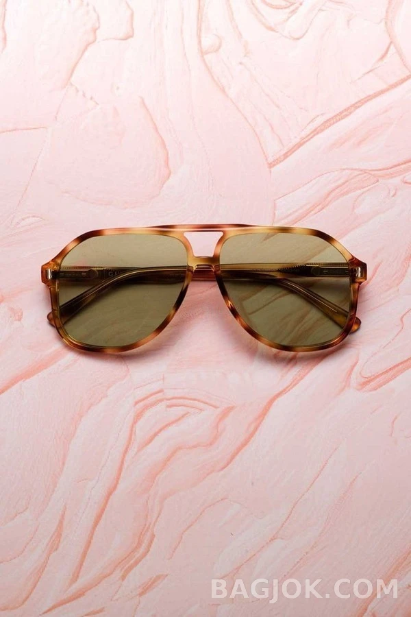 구찌 구찌 레오파드 뿔테 선글라스 상세 이미지