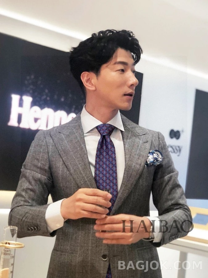 에르메스 에르메스 스트라이프 프린트 남성 넥타이 상세 이미지