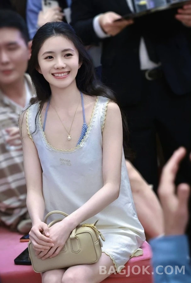 미우미우 미우미우 애플 진주 목걸이 상세 이미지