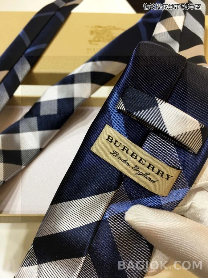 버버리 버버리 남성 체크 자카드 넥타이 상세 이미지