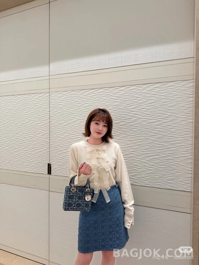 디올 디올 레이어드 리본 니트 스웨터 상세 이미지