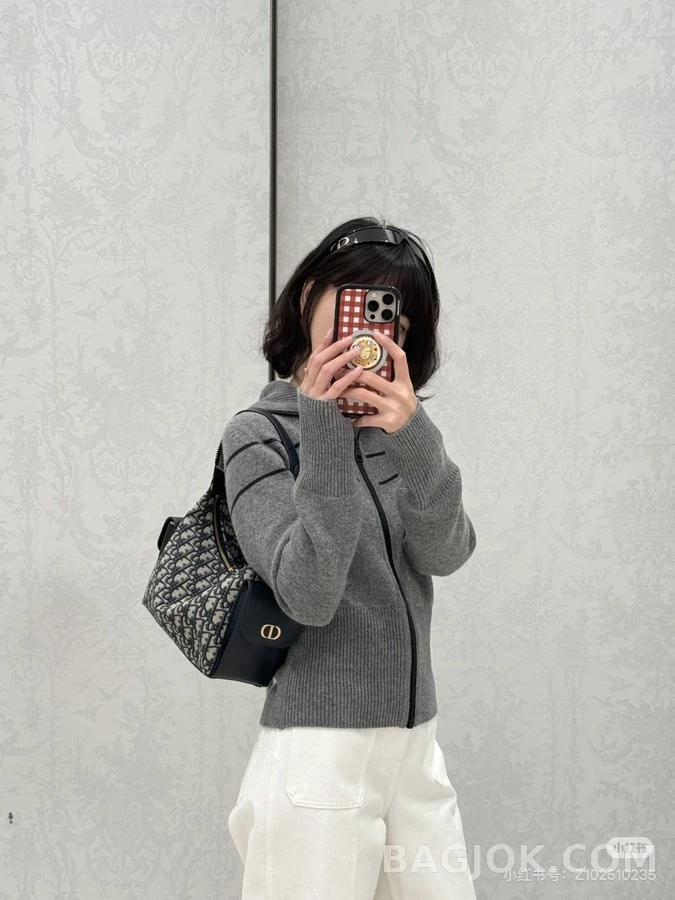 디올 디올 레터링 스트라이프 와이드 카라 집업 자켓 상세 이미지