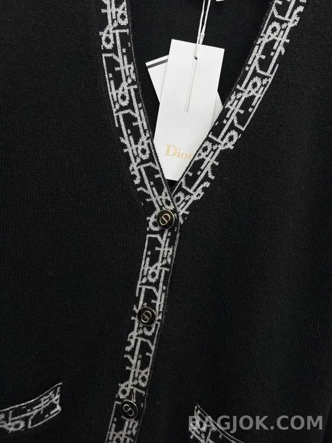 디올 디올 로고 자카드 배색 브이넥 가디건 상세 이미지
