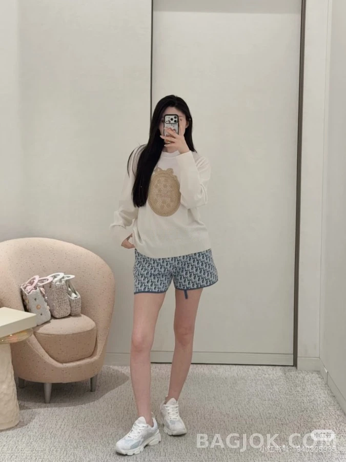 디올 디올 리본 엠블럼 자수 긴팔 티셔츠 상세 이미지