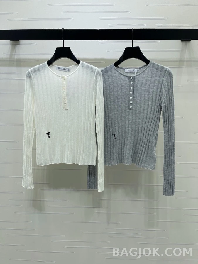 디올 디올 리브드 버튼 긴팔 티셔츠 상세 이미지