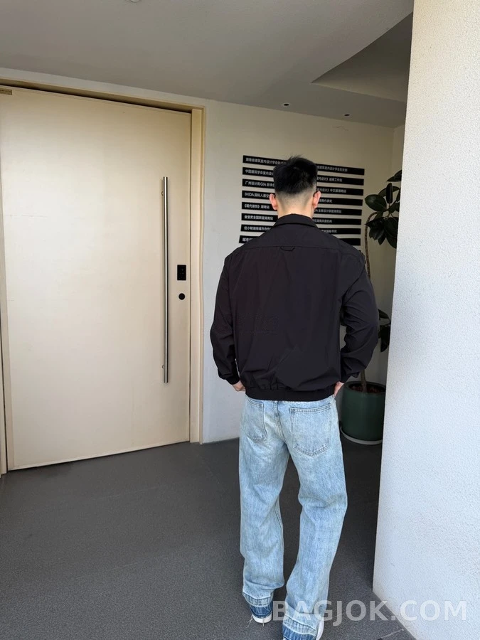 디올 디올 메달리온 자수 패치 자켓 상세 이미지
