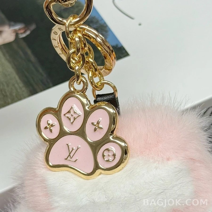 루이비통 루이비통 퍼 고양이 발바닥 키링 상세 이미지