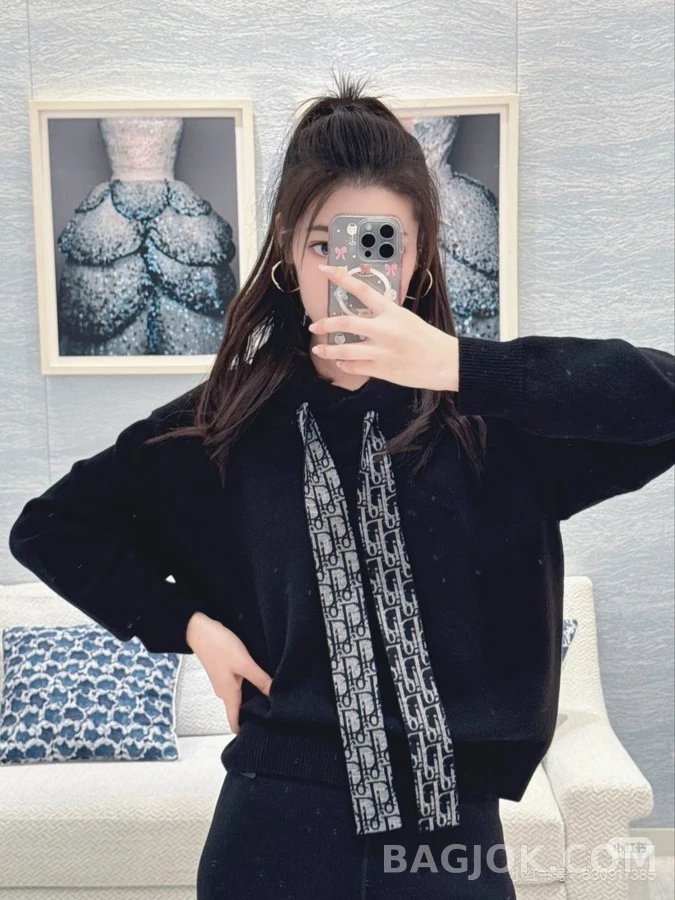디올 디올 모노그램 드로스트링 후드 니트 상세 이미지