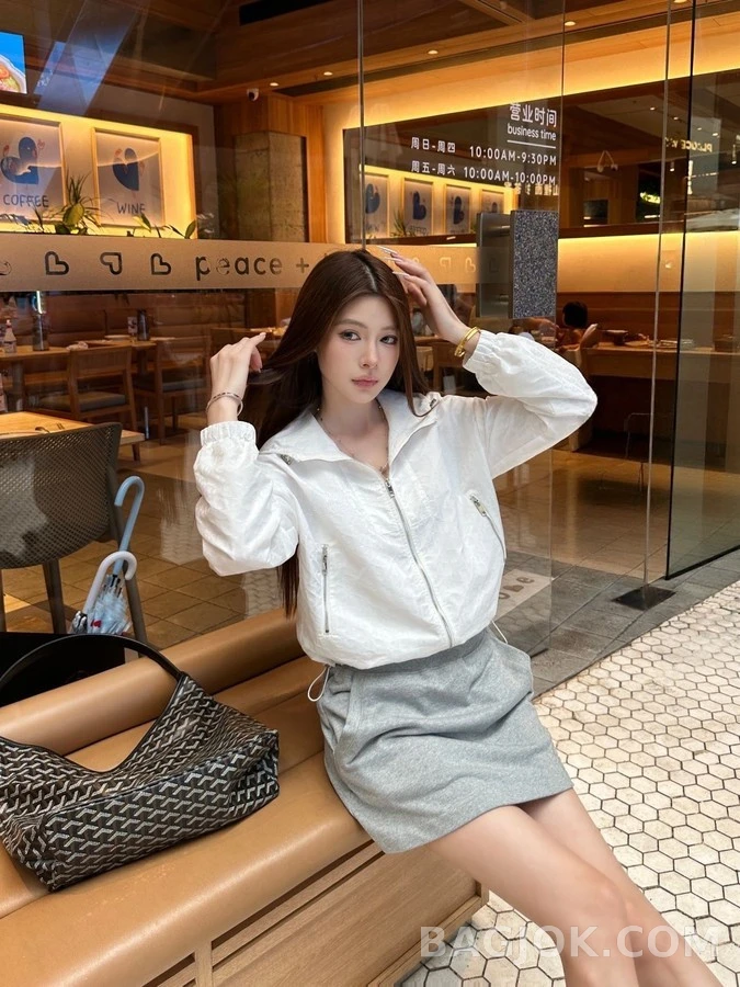 디올 디올 모노그램 자카드 후드 바람막이 상세 이미지