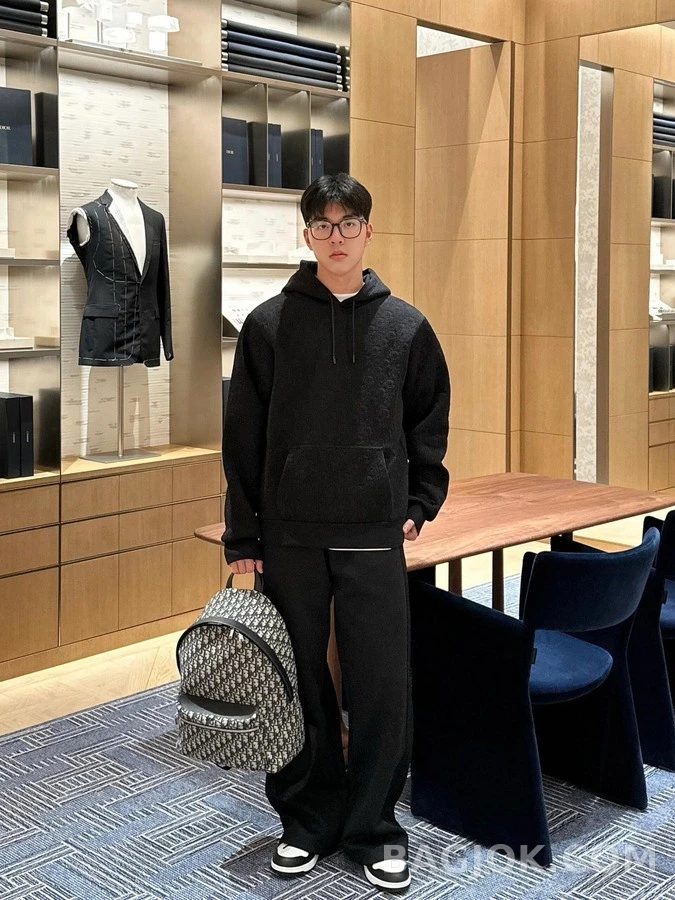 디올 디올 모노그램 후드 상세 이미지