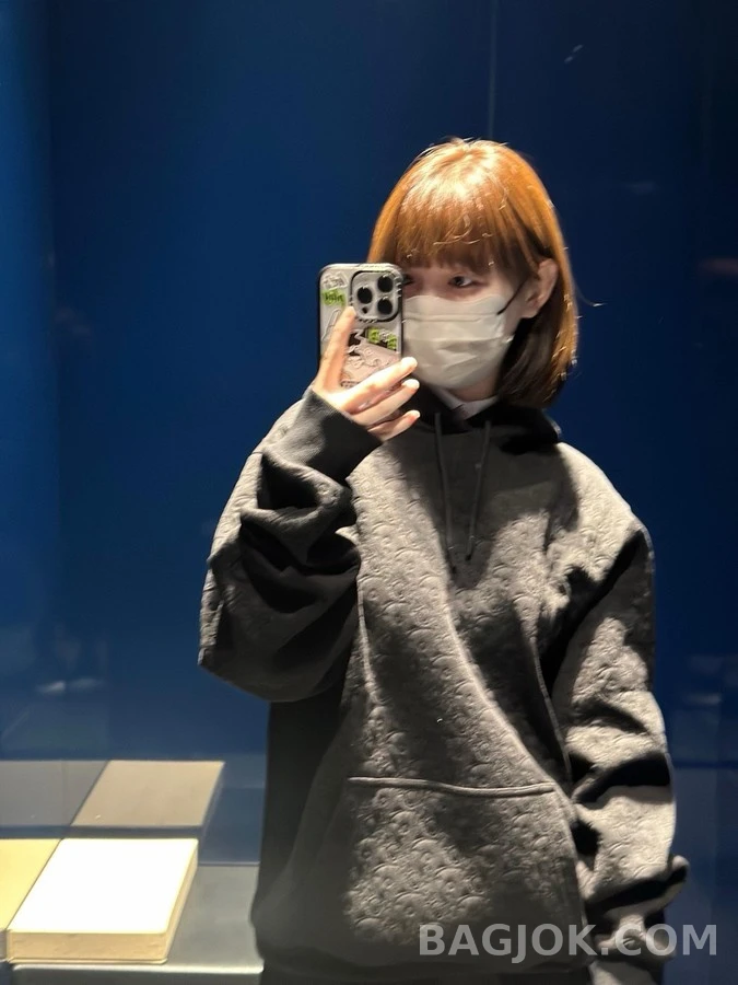디올 디올 모노그램 후드 상세 이미지