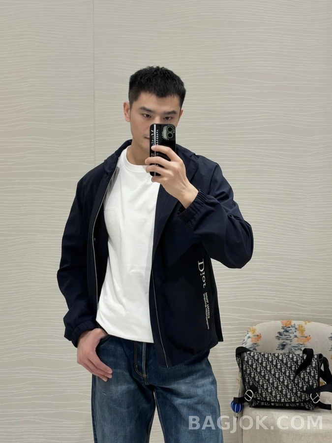디올 디올 몽테인 로고 방풍 후드 집업 상세 이미지