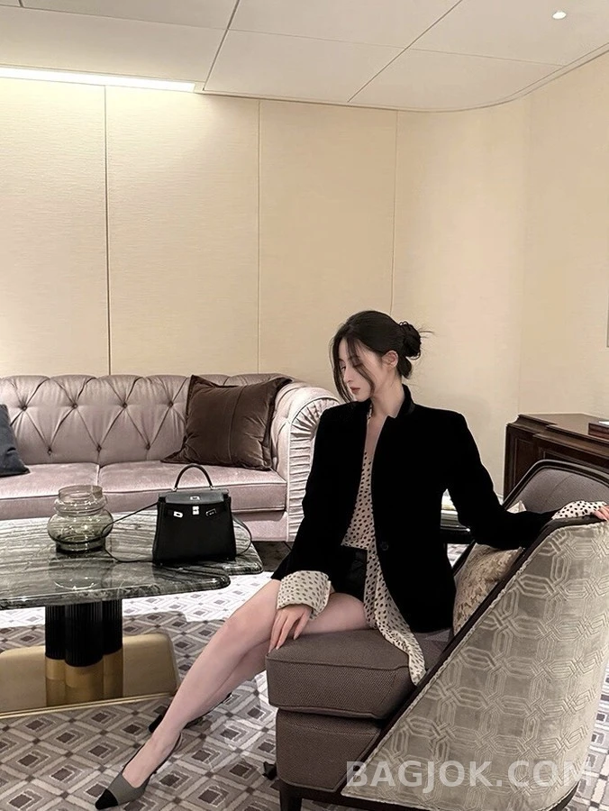 디올 디올 벨벳 스탠드넥 자켓 상세 이미지