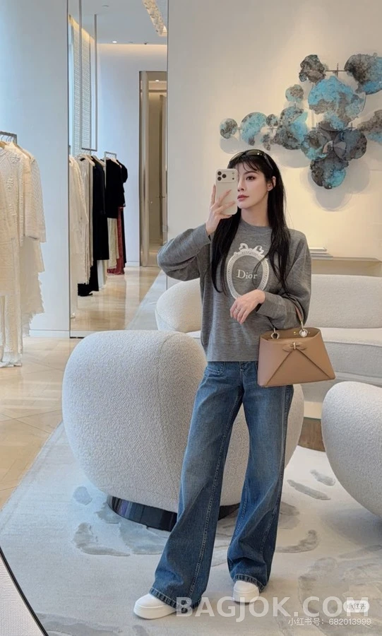 디올 디올 보우 프레임 자수 맨투맨 상세 이미지