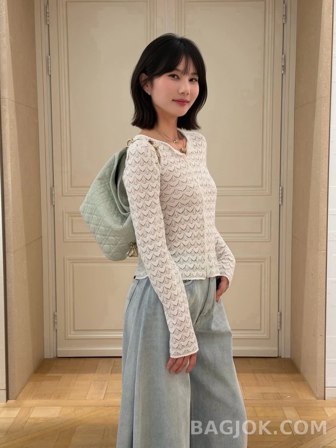 디올 디올 스캘럽 패턴 진주 버튼 가디건 상세 이미지