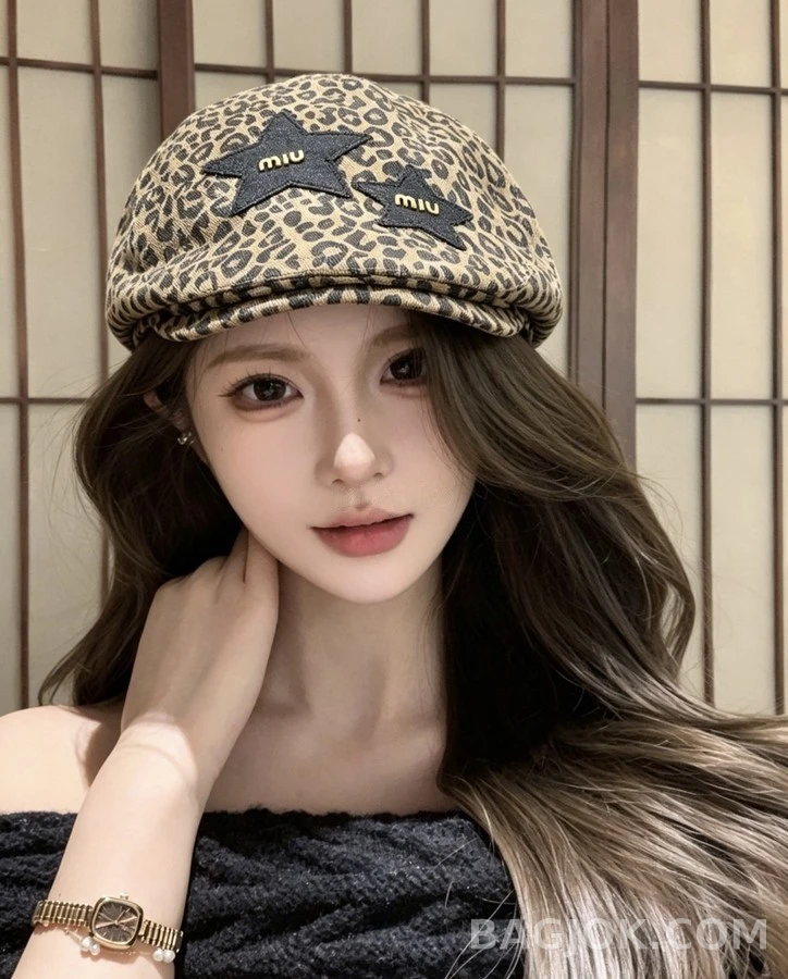 미우미우 미우미우 레오파드 스타 플랫캡 상세 이미지