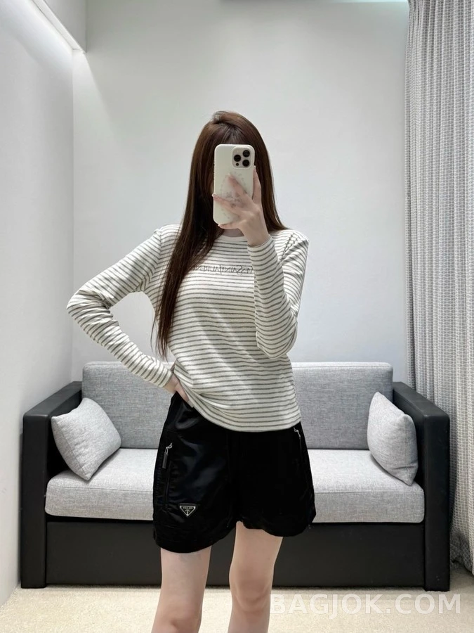 디올 디올 스트라이프 자수 긴팔 티셔츠 상세 이미지