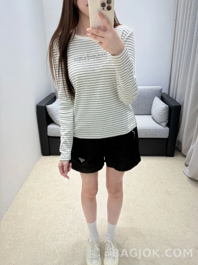 디올 디올 스트라이프 자수 긴팔 티셔츠 상세 이미지