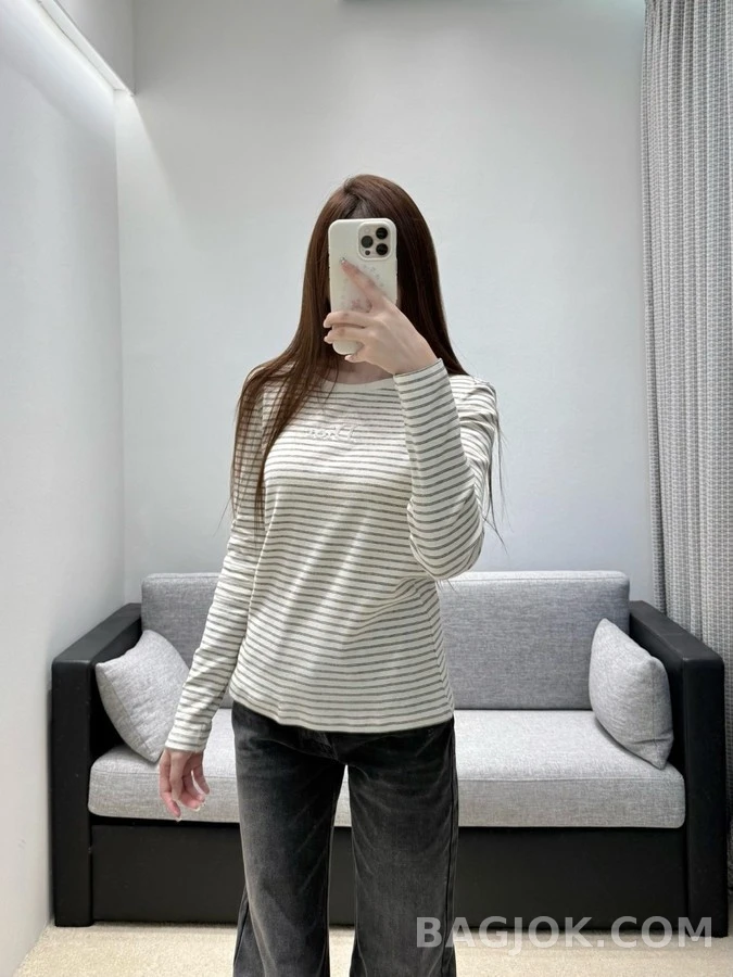 디올 디올 스트라이프 자수 긴팔 티셔츠 상세 이미지