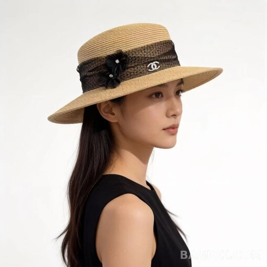 샤넬 샤넬 플라워 로고 평탑 스트로 햇 상세 이미지